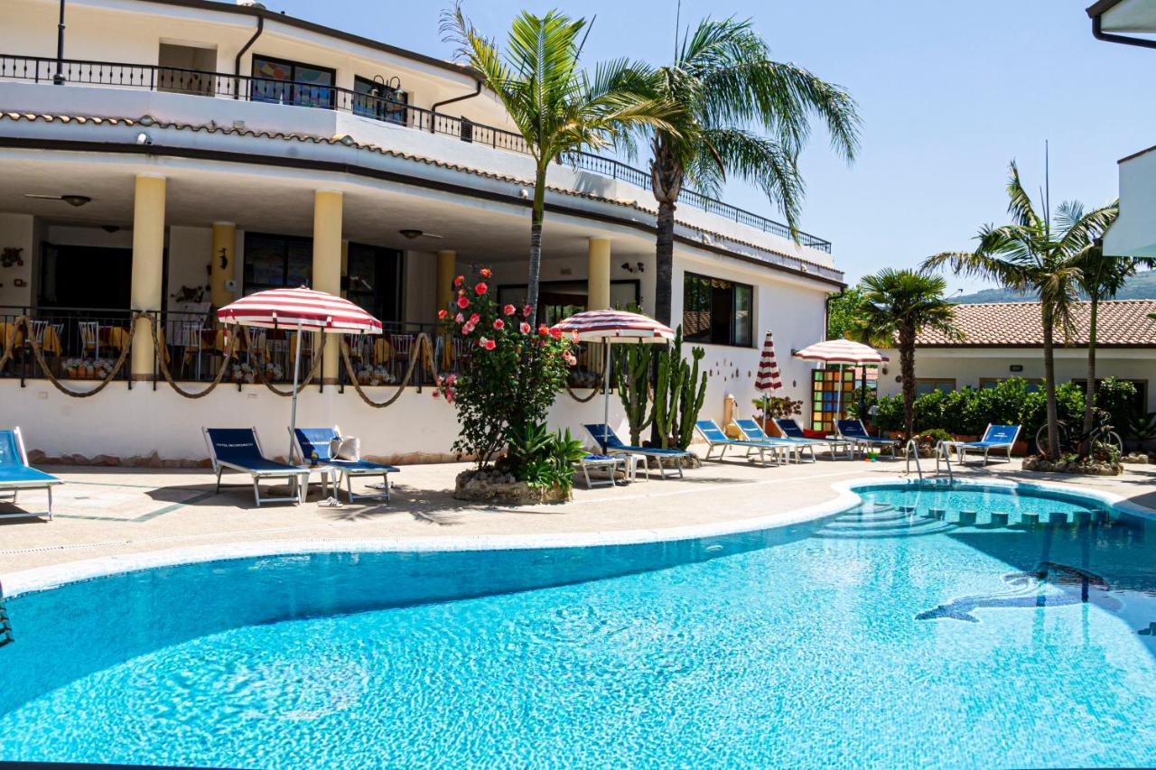 Hotel L'Ancora Capo Vaticano Buitenkant foto