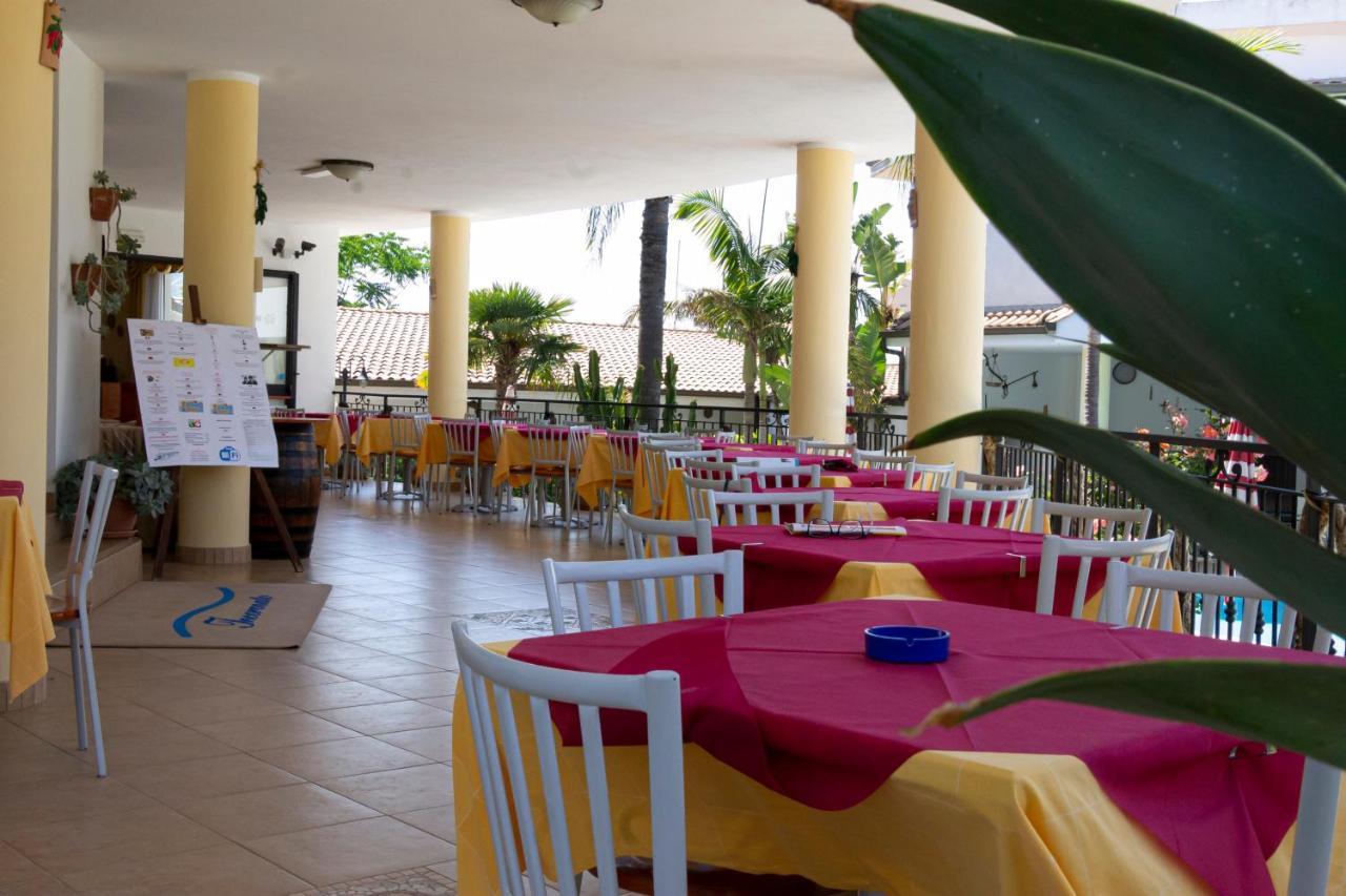Hotel L'Ancora Capo Vaticano Buitenkant foto
