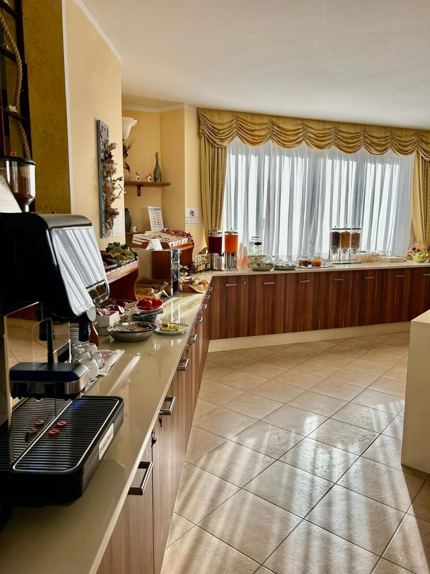 Hotel L'Ancora Capo Vaticano Buitenkant foto