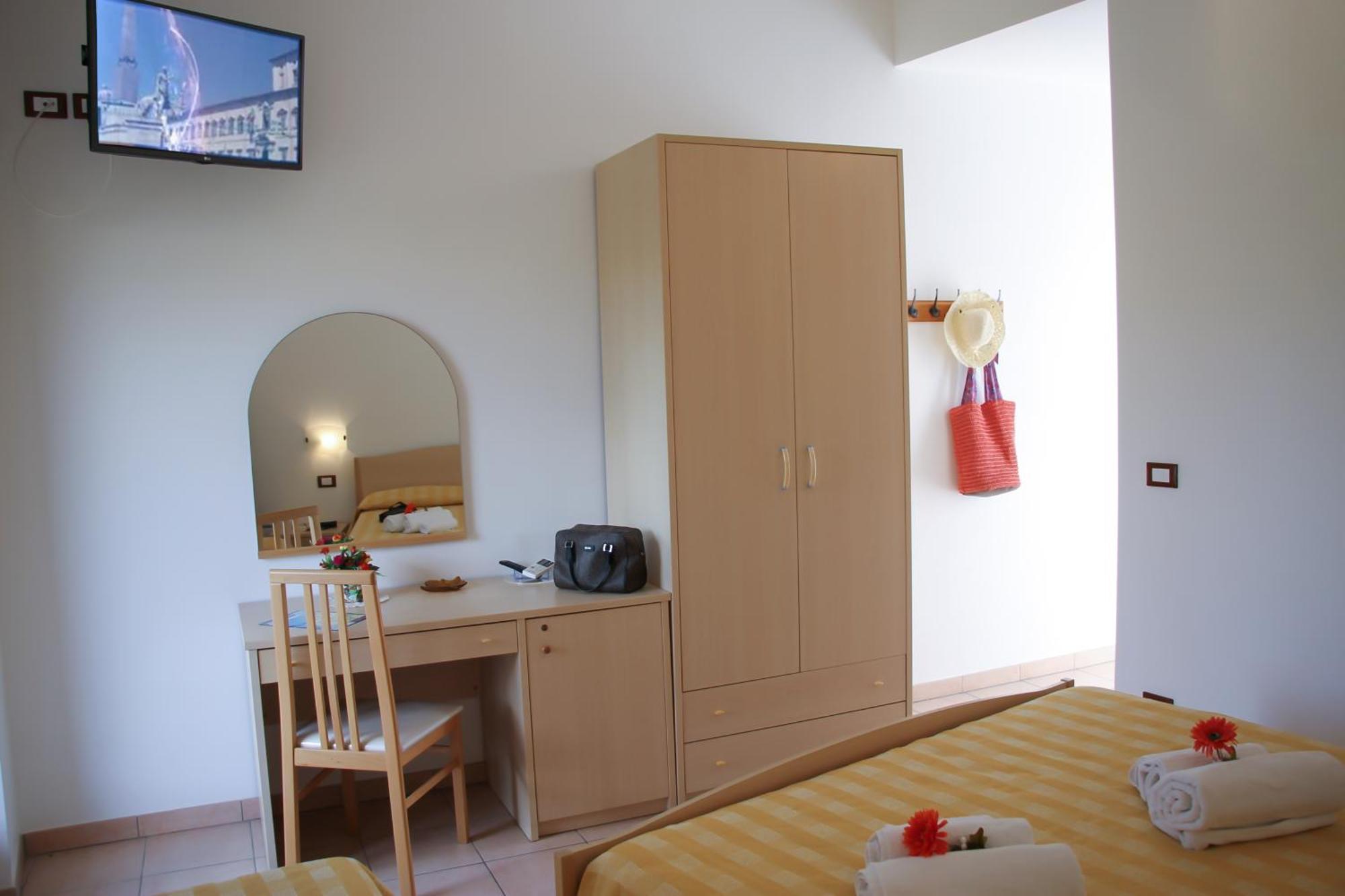 Hotel L'Ancora Capo Vaticano Buitenkant foto