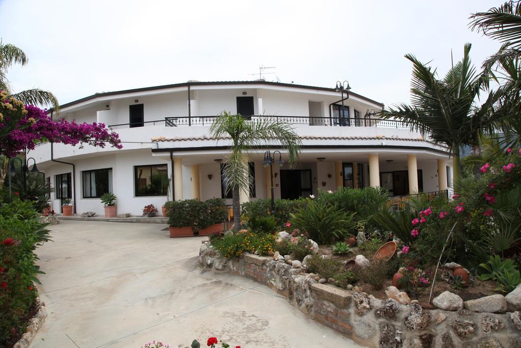 Hotel L'Ancora Capo Vaticano Buitenkant foto